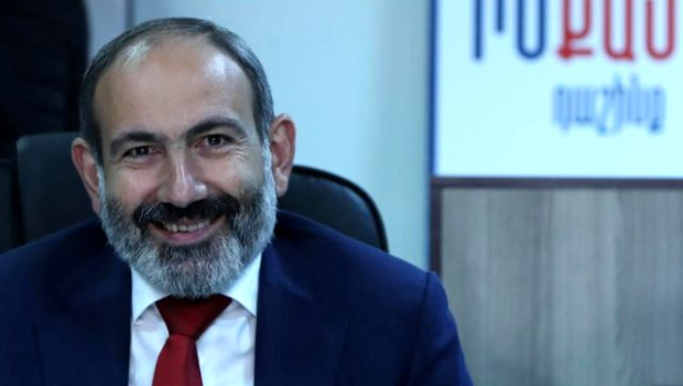 Paşinyan qorxudan yerini dəyişir