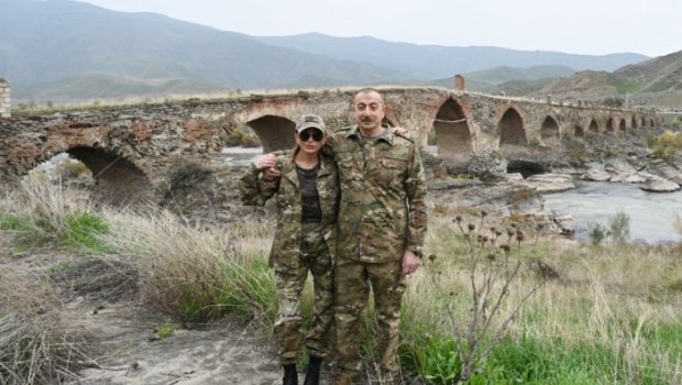 Prezident və birinci xanım Xudafərin körpüsündə - FOTOLAR