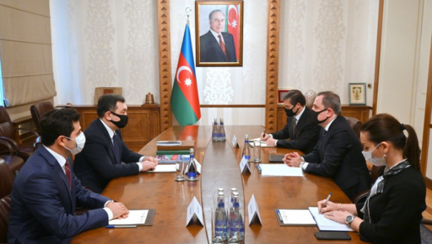 Bayramov Beynəlxalq Türk Akademiyasının prezidenti ilə görüşdü