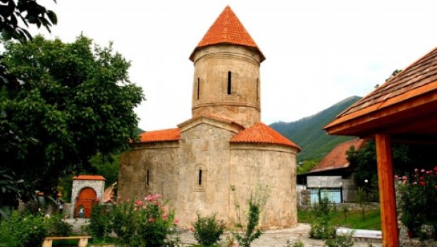 Azad edilən ərazilərdə xristian abidələri bərpa olunacaq