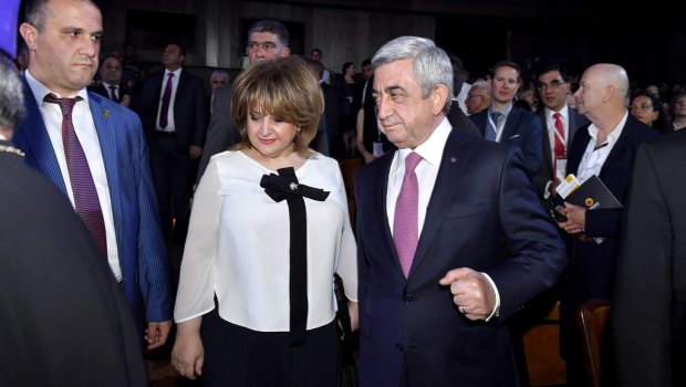 Sarkisyanın arvadı koronavirusdan öldü