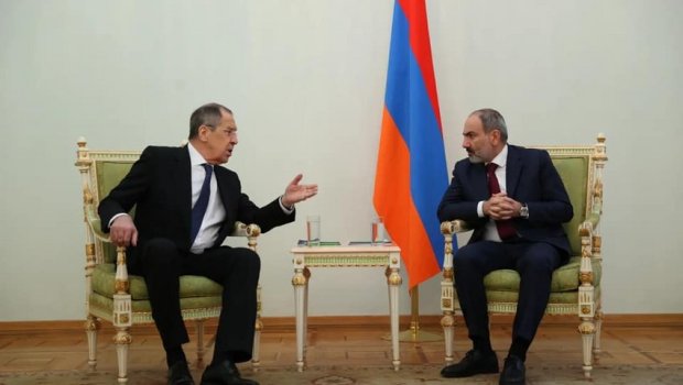 Rəsmi İrəvan Rusiya bayrağına yer vermədi - FOTO