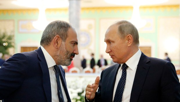 Laçınla bağlı Paşinyan Putinə iki dəfə zəng edib