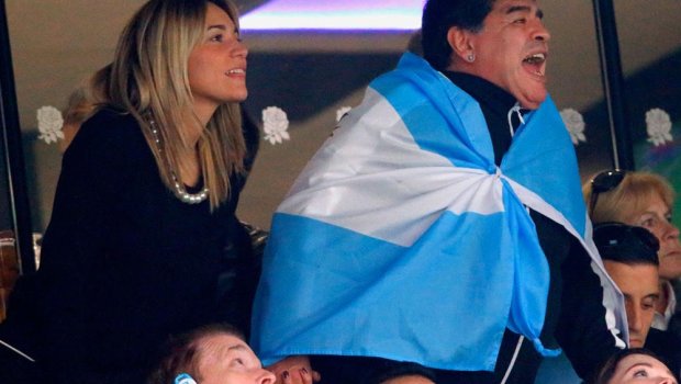 Maradonanın sevgilisi vida mərasimindən qovuldu