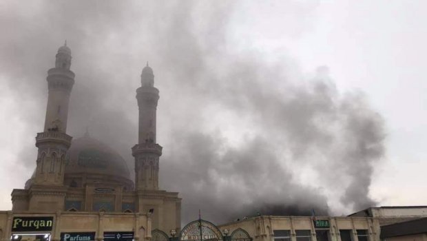 Bakıda yeni tikilən obyekt yanır - FOTO