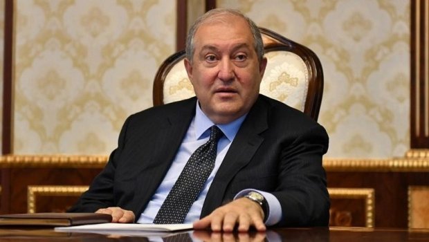 Sarkisyan hökuməti istefaya çağırdı