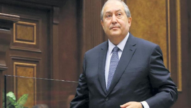 Ermənistan prezidenti: “Bütün sahələrdə böhran hökm sürür”