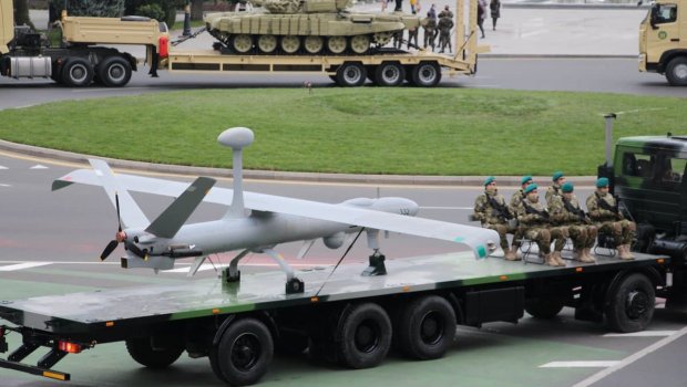 “Bayraktar TB-2” Bakının mərkəzində nümayiş etdiriləcək - FOTO