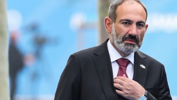 Paşinyana yumurta atdılar - VİDEO