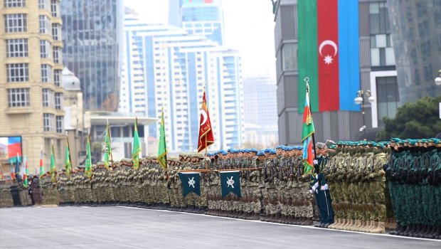 Zəfər Paradını saytımızdan canlı izləyin! - VİDEO