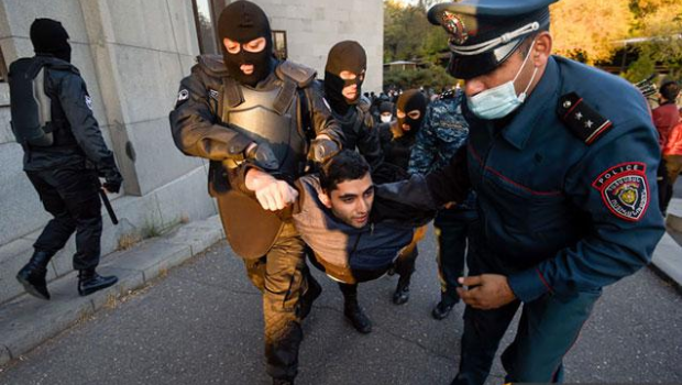 Ermənistanda tutulan etirazçıların sayı 42-yə çatdı