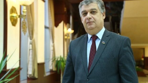 Deputat: “Sandıqdakı pulları çıxarmağın vaxtıdır”