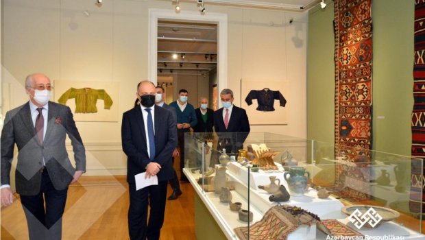 İtaliyada satışa çıxarılan unikal Azərbaycan xalçaları Vətənə qaytarıldı