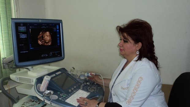 Klinika rəhbəri koronavirusdan dünyasını dəyişdi