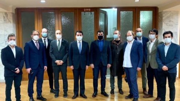 Hikmət Hacıyev xarici jurnalistlərlə görüşdü - FOTO