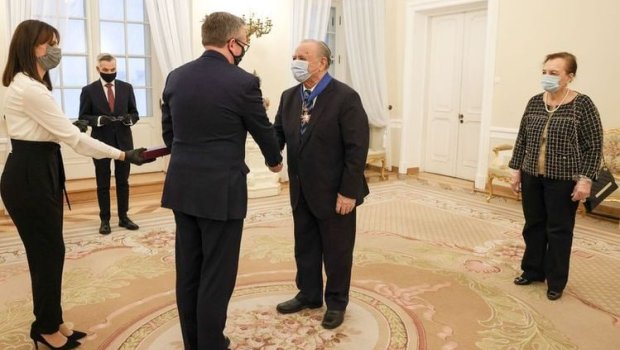 Polşadakı səfir Komandir Xaçı Ordeni ilə təltif edildi