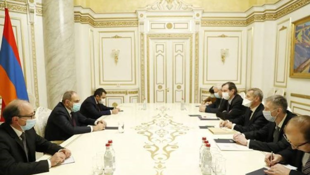 Həmsədrlər Paşinyanla görüşdü