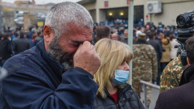 Erməni hərbçisinin atası: ''Generalımız əsgərləri qoyub qaçıb''