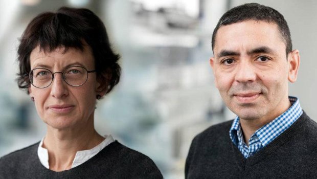 Vaksini ixtira edən türk alimlər ''İlin adamı'' seçildilər