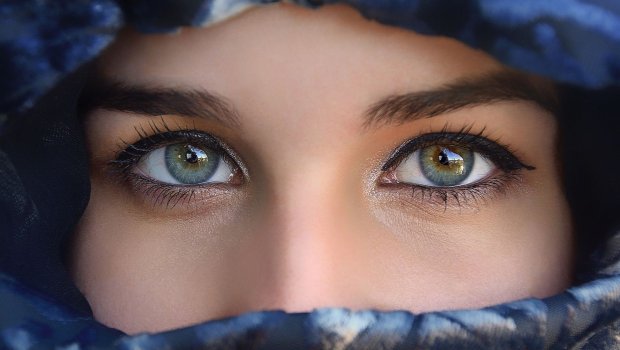 Gözlərimiz niyə “yol çəkir?”