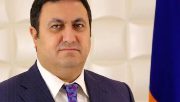 Arman Vardanyan: Sən kimi gözləyirsən, Nikol?