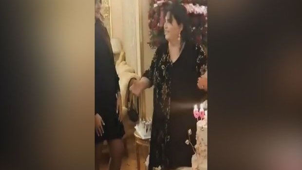 Təmtəraqlı ad günü keçirən direktora şiddətli töhmət - VİDEO