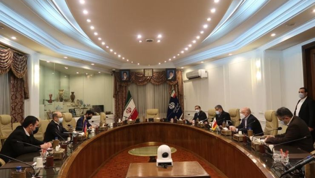 İranla Araz çayı üzərində elektrik stansiyaların tikintisi müzakirə edildi