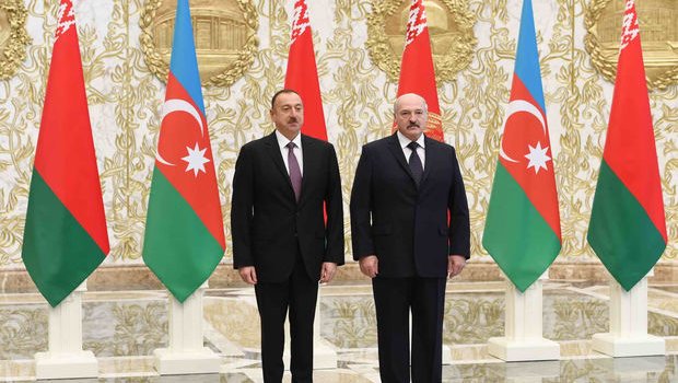 Lukaşenko İlham Əliyevi təbrik etdi