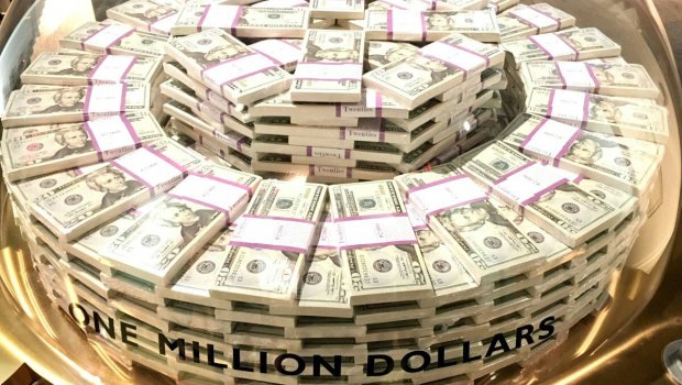 XİN binasından bir milyon ABŞ dolları oğurlandı