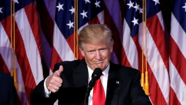 Tramp milyonlarla amerikalının pulunu kəsir