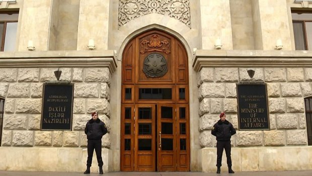 Vətəndaşları saxta yolla icazə portalından keçirən MMC rəhbəri saxlanıldı - VİDEO 