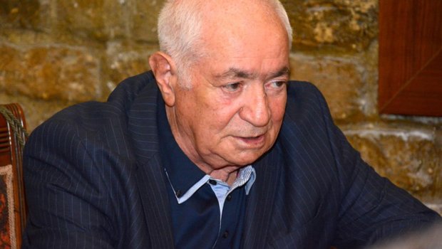 Vahid Əzizə Prezidentin fərdi təqaüdü təyin olundu