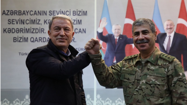 Türkiyənin Müdafiə naziri Azərbaycana gəldi - FOTO