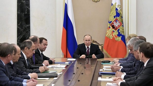 Putin Dağlıq Qarabağa dair təcili iclas keçirdi