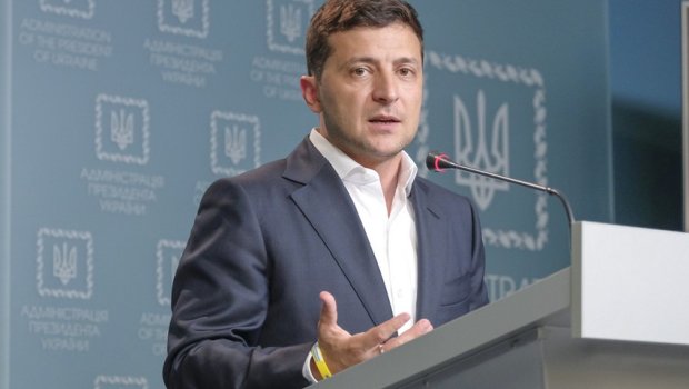 Dumanın deputatı Zelenskini qeyri-səmimi adlandırdı