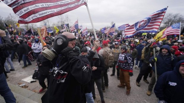 ABŞ rəngli inqilablara yenidən start verəcək - POLİTOLOQ
