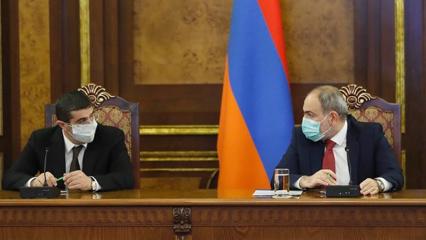 Paşinyan Arutyunyanı İrəvana çağırdı – Təcili iclas keçirildi