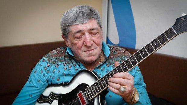 Rəmişin vəziyyəti ağırlaşıb - Danışa bilmir - FOTO