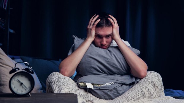 Gecələr tez-tez oyanmaq təhlükəli xəstəliyin əlaməti ola bilər