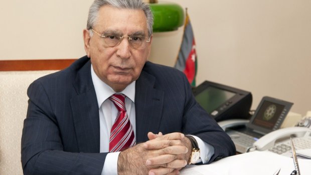 Ramiz Mehdiyev alimlərdən imtahan götürəcək