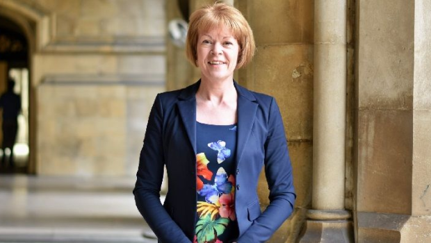 Britaniyanın dövlət naziri Bakıdadır - YENİLƏNİB