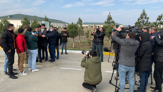 Raket və Artilleriya Qoşunlarının hərbi hissələrinə səfər təşkil edildi
