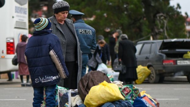 İrəvan erməniləri Qarabağdan gələnləri belə aldadır - Detallar