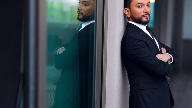 Faiq Ağayev qarajını satışa çıxardı