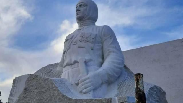 Qaregin Njdenin heykəli Xocavənddən götürüldü - YENİLƏNİB