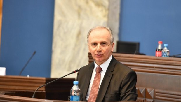 Qoça Lortkipanidze hakimiyyətdən getdi – O, Haaqa Məhkəməsinə aparılıb