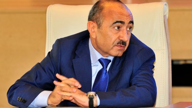 Əli Həsənovdan Xocalı faciəsinə hörmətsizlik – FOTOFAKT