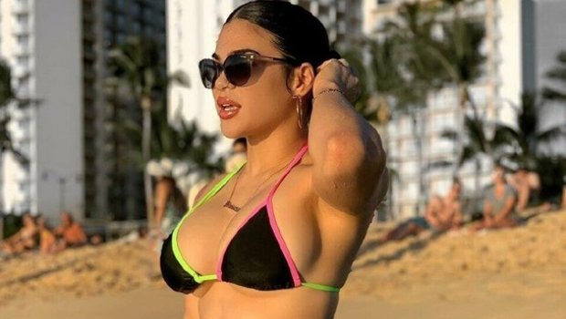 İdmançı qız açıq-saçıq şəkilləri ilə hamını heyran qoydu – FOTOLAR