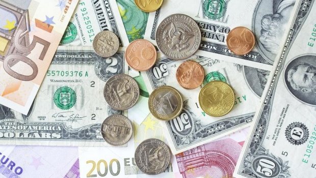 Bugünkü valyuta məzənnələri 