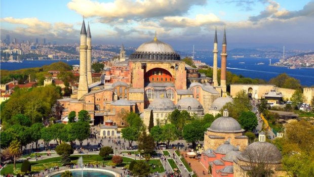 Ayasofyaya muzey statusu geri qaytarılır?